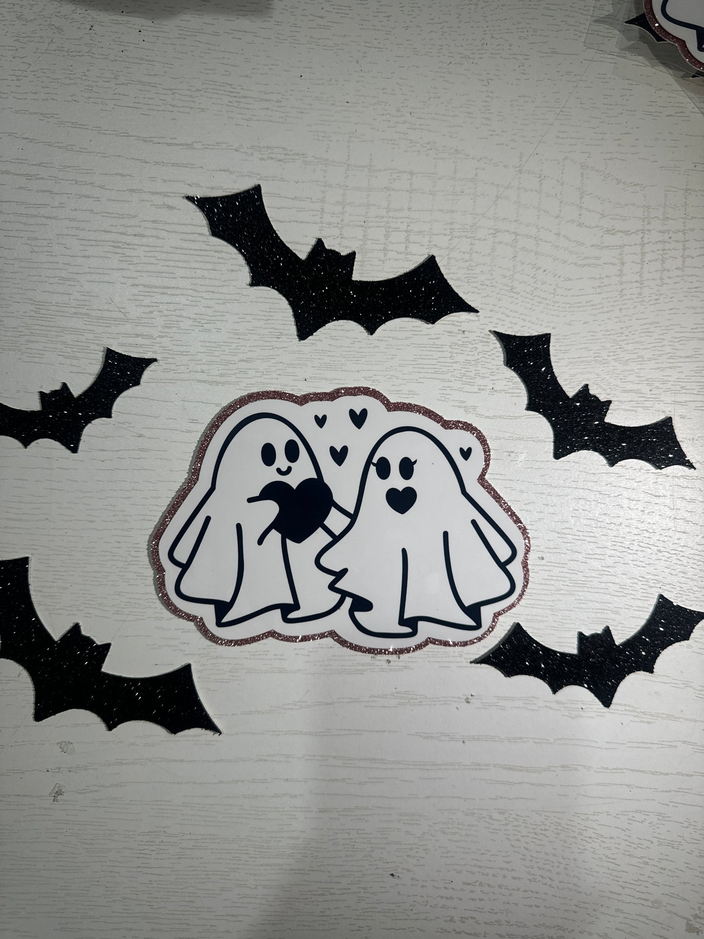 Ghost with Bats Set White